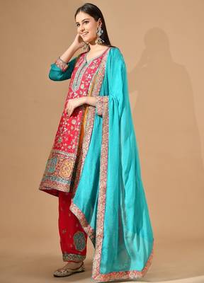 Pink chinon kurta set with zardozi & sequin embroidery 1