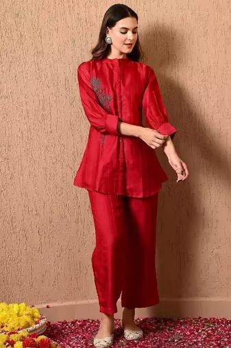 Dark pink co-ord set with  work of thread and cutdana