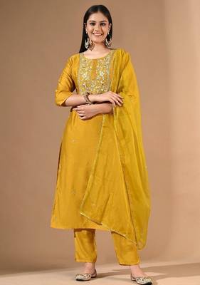 Yellow chanderi cotton kurta set with pearl & thread work 1