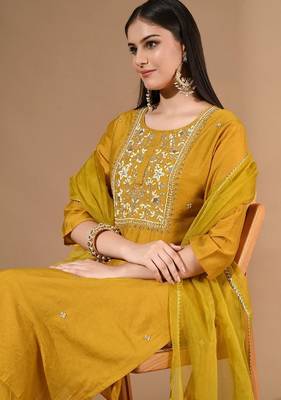 Yellow chanderi cotton kurta set with pearl & thread work 5
