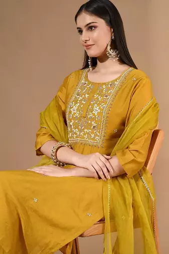 Yellow chanderi cotton kurta set with pearl & thread work