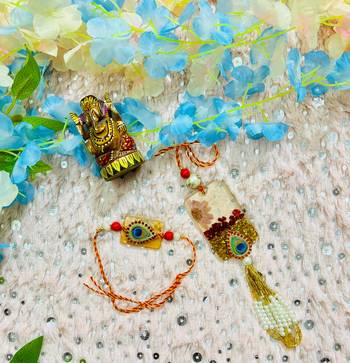 Peacock Eye Bhaiya Bhabhi Rakhi Set with Resin Floral Charm and Beaded Tassel 2