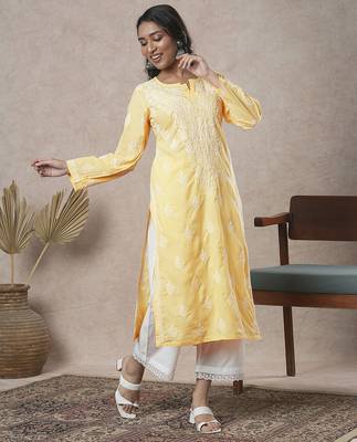 Hand embroidered yellow cotton lucknowi chikankari straight kurta 4