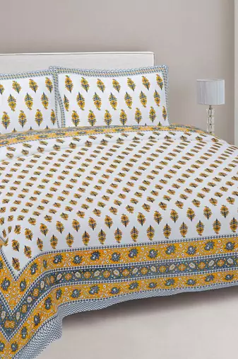 Rudra bazaar yellow  210 tc cotton double king bedsheet with 2 pillow covers