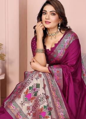 Magenta Color Heavy Paithani Silk Saree 1