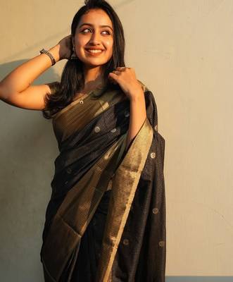 Black silk blend saree with blouse 2