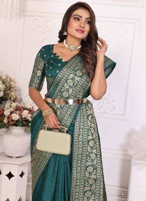 Green Color Traditional Dola Silk Saree 2