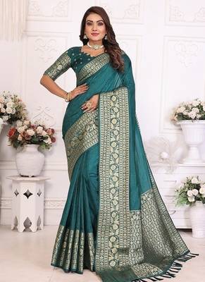 Green Color Traditional Dola Silk Saree 3