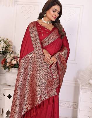 Maroon Color Traditional Dola Silk Saree 2