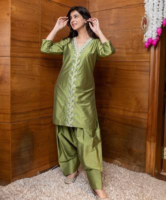 Olive green floral embroidered co-ord set 3