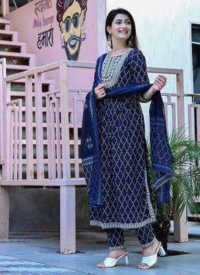 Navy blue women embroidered bandhani printed aline kurta pant with dupatta set 5