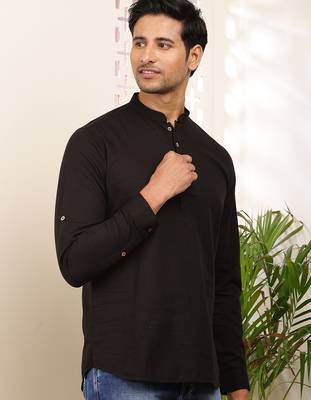 Men's black cotton short kurta with modern graphic print 1