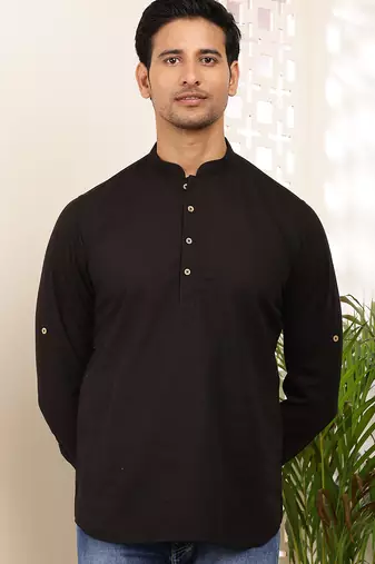 Men's black cotton short kurta with modern graphic print