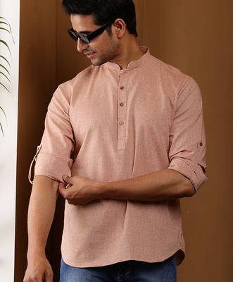 Men's peach solid cotton short kurta with mandarin collar 3