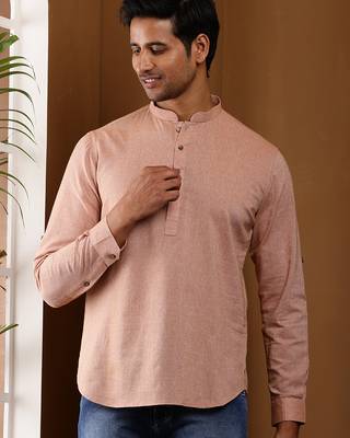 Men's peach solid cotton short kurta with mandarin collar 4