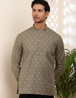 Men olive cotton short kurta with embroidered motifs and mandarin collar 2