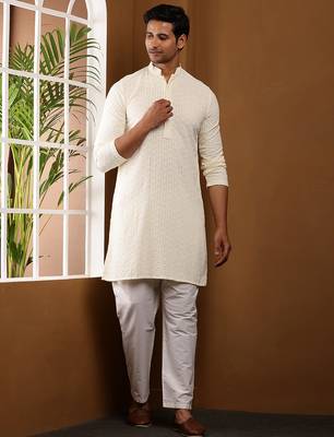 Men's off-white woven viscose blend kurta with straight hem 1