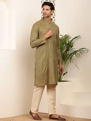 Men's olive green cotton kurta with subtle self-texture 3