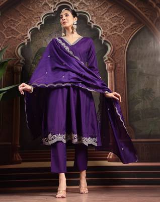 purple embroidered a-line kurta trouser dupatta set 1