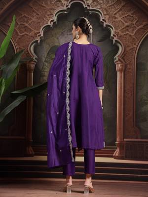 purple embroidered a-line kurta trouser dupatta set 3