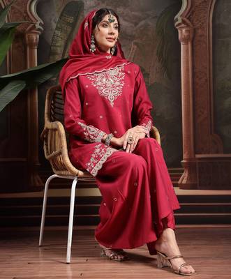 pink embroidered straight kurta palazzo dupatta set 1