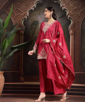 pink embroidered straight kurta palazzo dupatta set 2