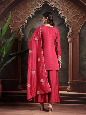 pink embroidered straight kurta palazzo dupatta set 3