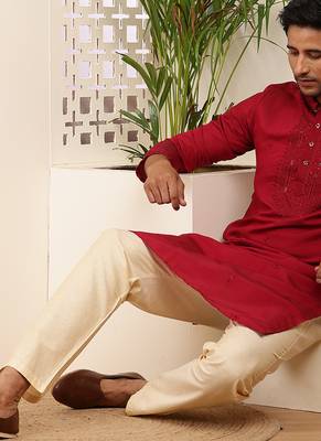 Men's red cotton kurta with embroidered neckline 3