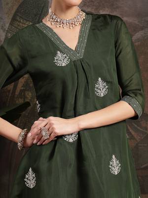 olive mul chanderi a-line kurta trouser set 4