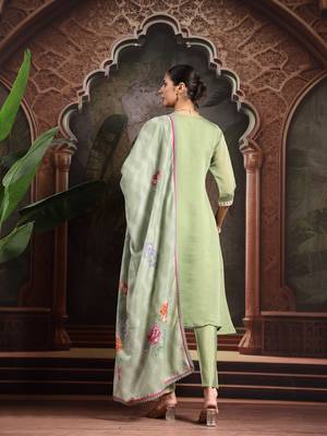 green mul chanderi a-line kurta trouser set 3