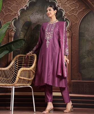 purple thread work a-line kurta trouser dupatta set 5