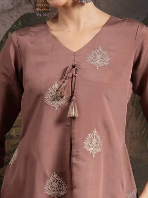 brown zari work a-line kurta trouser dupatta set 4