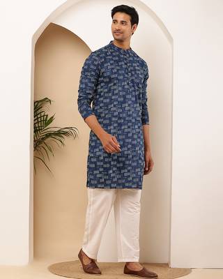 Men's navy blue viscose blend kurta with abstract block print 2
