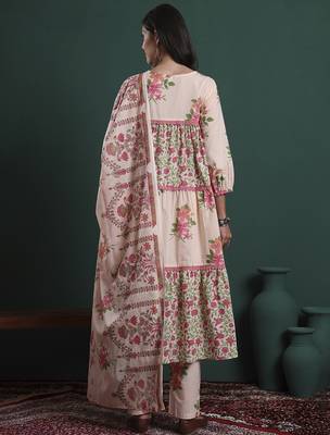 pink and cream cotton floral print lace work tiered kurta pants dupatta set 3