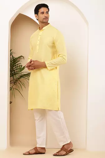 Men's light yellow viscose blend kurta with subtle shine