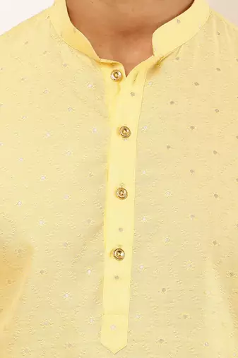 Men's light yellow viscose blend kurta with subtle shine
