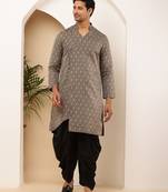 Men's grey viscose blend kurta with minimal print and modern fit