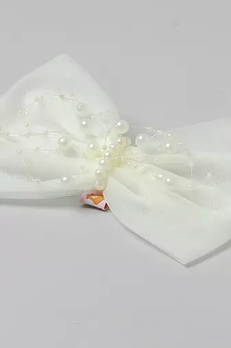 White plain net hair bow