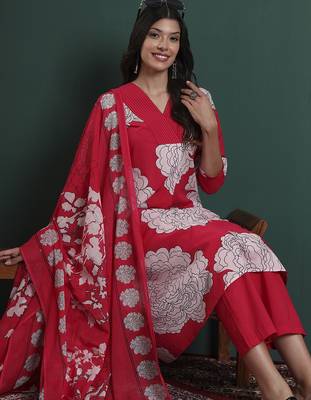 hot pink cotton floral print a-line kurta pants dupatta set 5