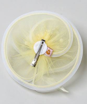 Yellow net pearl fascinator 4