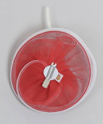 Red plain net fascinator 4
