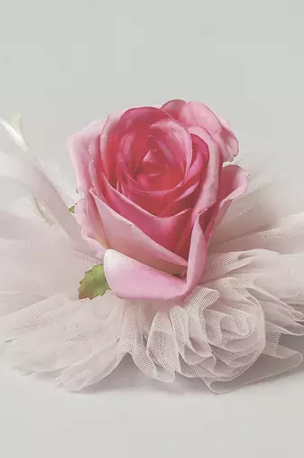 Pink plain net fascinator