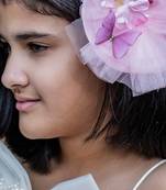 Pink plain net fascinator