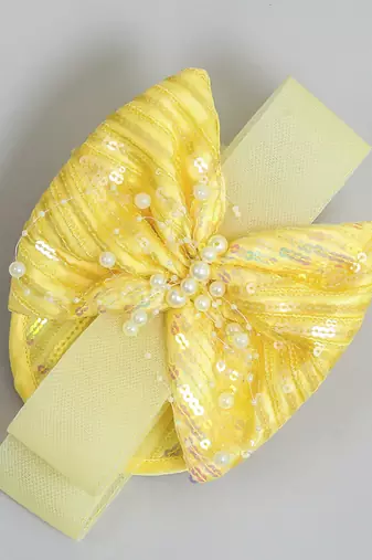 Yellow plain net fascinator