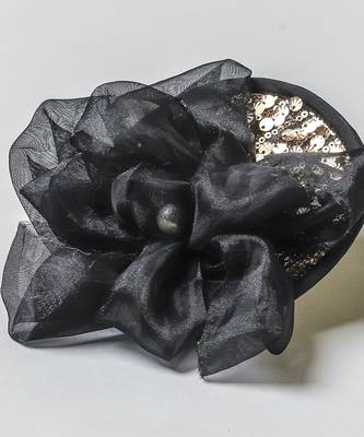 Black plain net fascinator 3