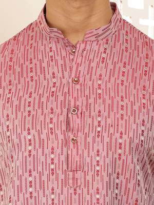 Men pink printed straight kurta with cream pyjama set 4