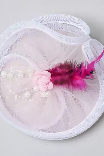 Pink plain net fascinator