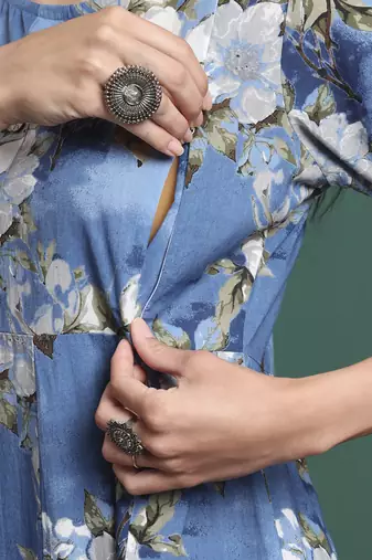 blue floral print a-line maternity kurta trouser dupatta set