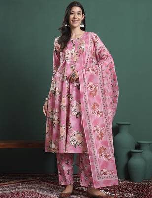 pink floral print a-line maternity kurta trouser dupatta set 1