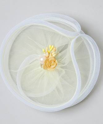 Yellow plain net fascinator 3